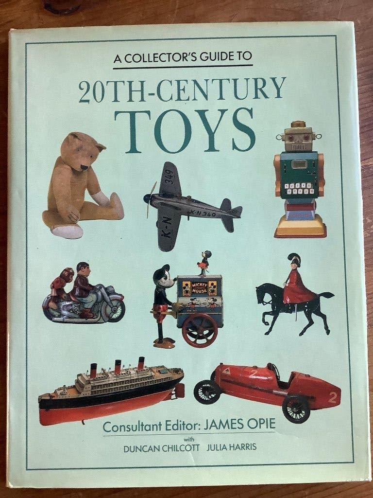 A Collector's guide to 20th Century Toys - James Opie, Ophalen of Verzenden, Zo goed als nieuw, Overige onderwerpen