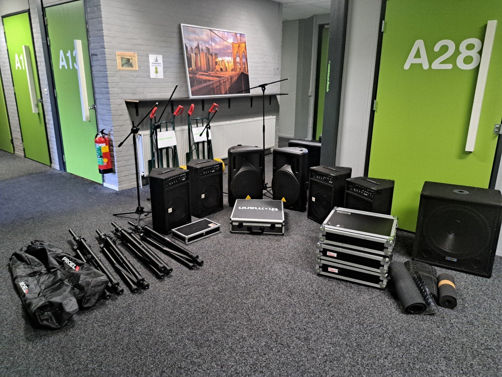Complete PA-set met mengpaneel, speakers en microfoons, Ophalen, Gebruikt
