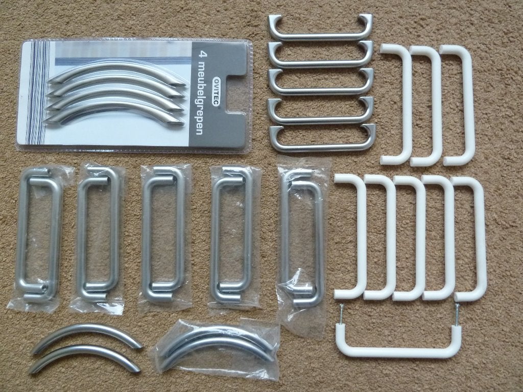 diverse maten Handgrepen metaal, Huis en Inrichting, Minder dan 50 cm, Wit, Nieuw, Ophalen of Verzenden