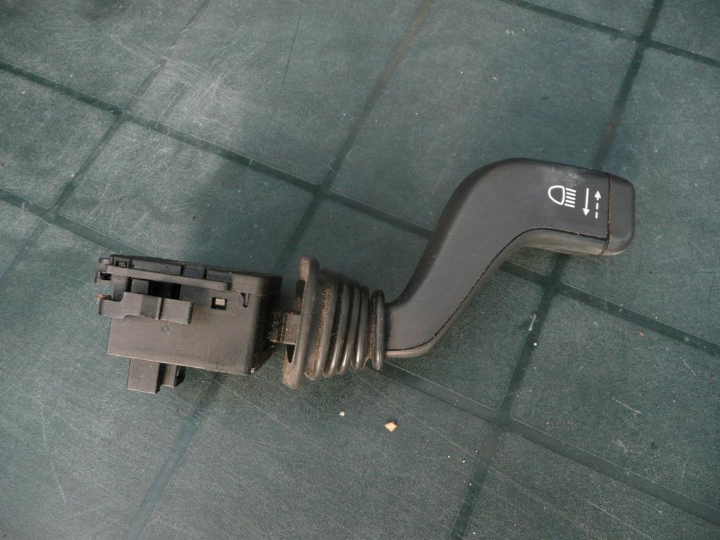 Opel Corsa C Richtingaanwijzerschakelaar 09185413122687, Gebruikt, -, -, Opel