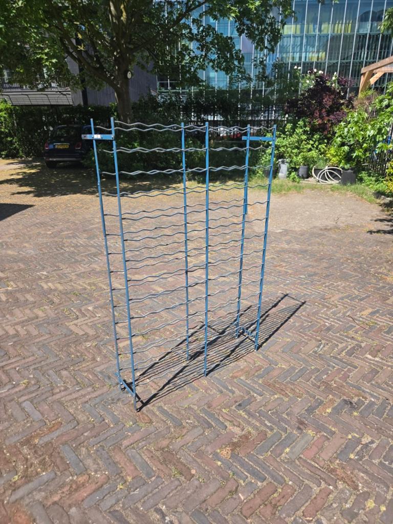 Vintage Frans Wijnrek - Metaal - Blauw - Made in France, Ophalen, Gebruikt, 25 flessen of meer, Metaal