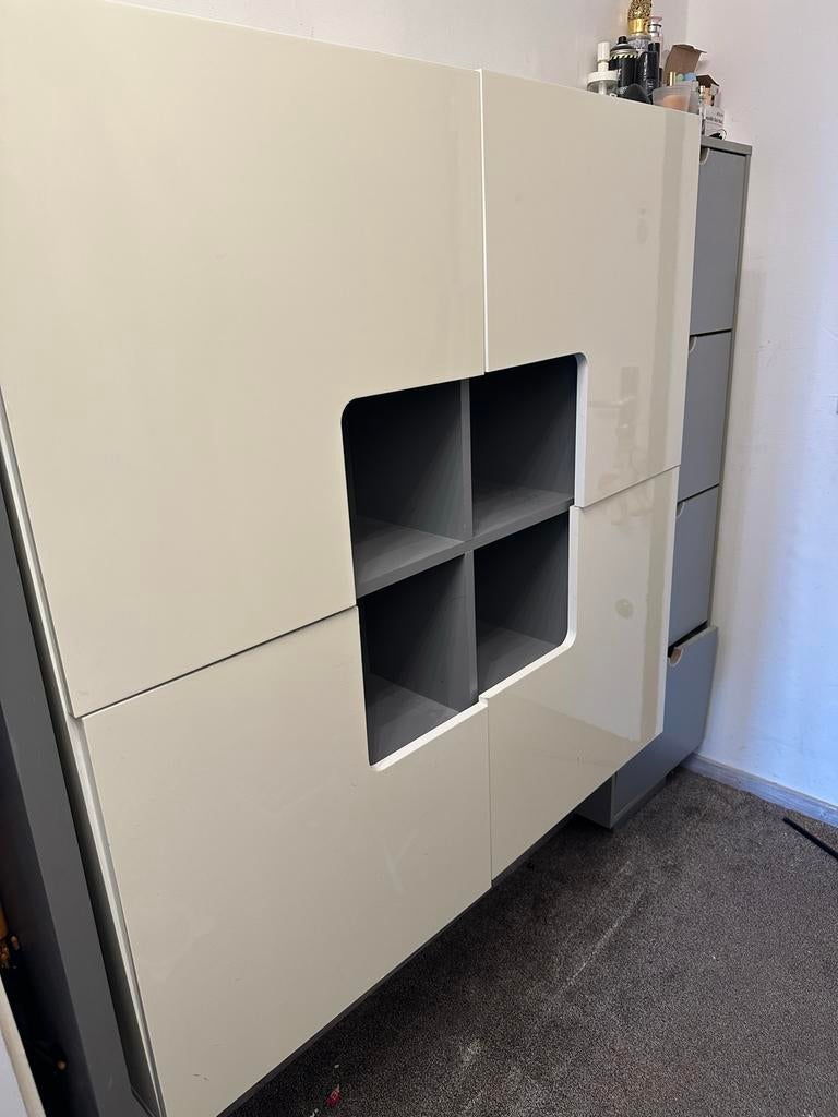 Moderne Schoenenkast Ophangbaar - Grijs/Wit, Huis en Inrichting, Kasten | Schoenenkasten, Ophalen, Gebruikt