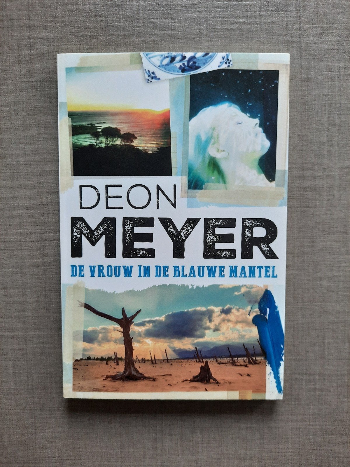Deon Meyer - De vrouw in de blauwe mantel, Boeken, Ophalen of Verzenden, Nieuw, Deon Meyer -