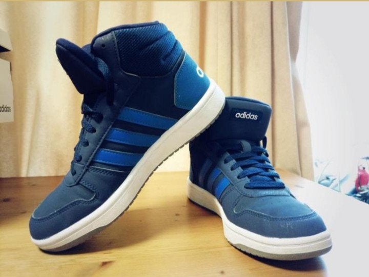 Adidas sneakers blauw maat 38, Sport en Fitness, Basketbal, Ophalen of Verzenden, Zo goed als nieuw, Schoenen