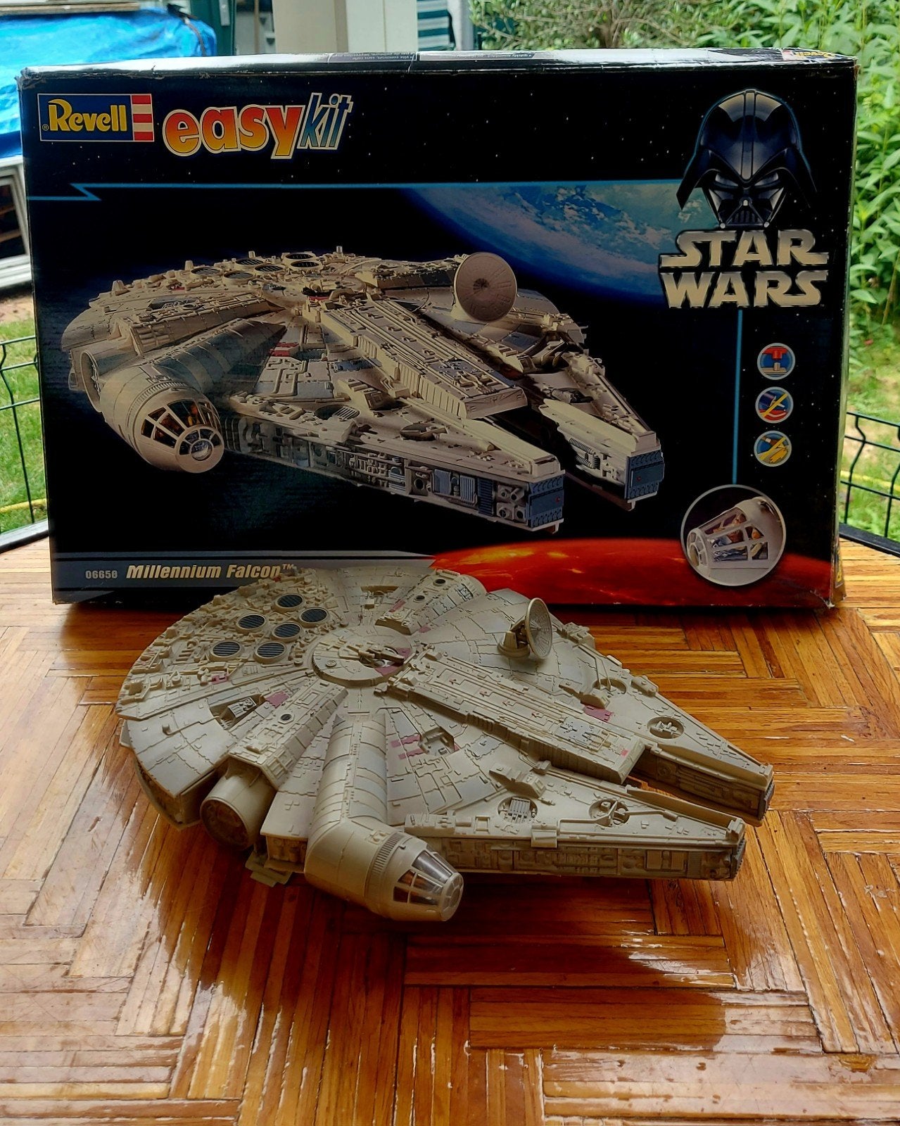 Revell Easy Kit 06658 Millennium Falcon Star Wars, Gebruikt, Revell, Ophalen of Verzenden, Groter dan 1:72