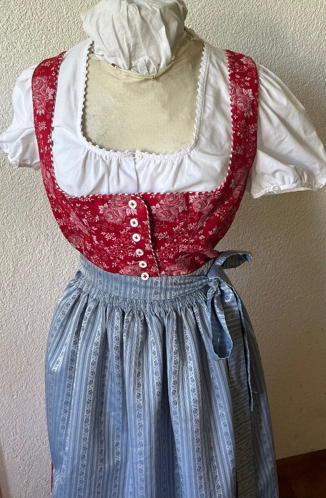 Originele Gamsbock dirndl met schort en blouse maat 36 nr 9, Gamsbock, Ophalen of Verzenden, Overige thema's, Kleding