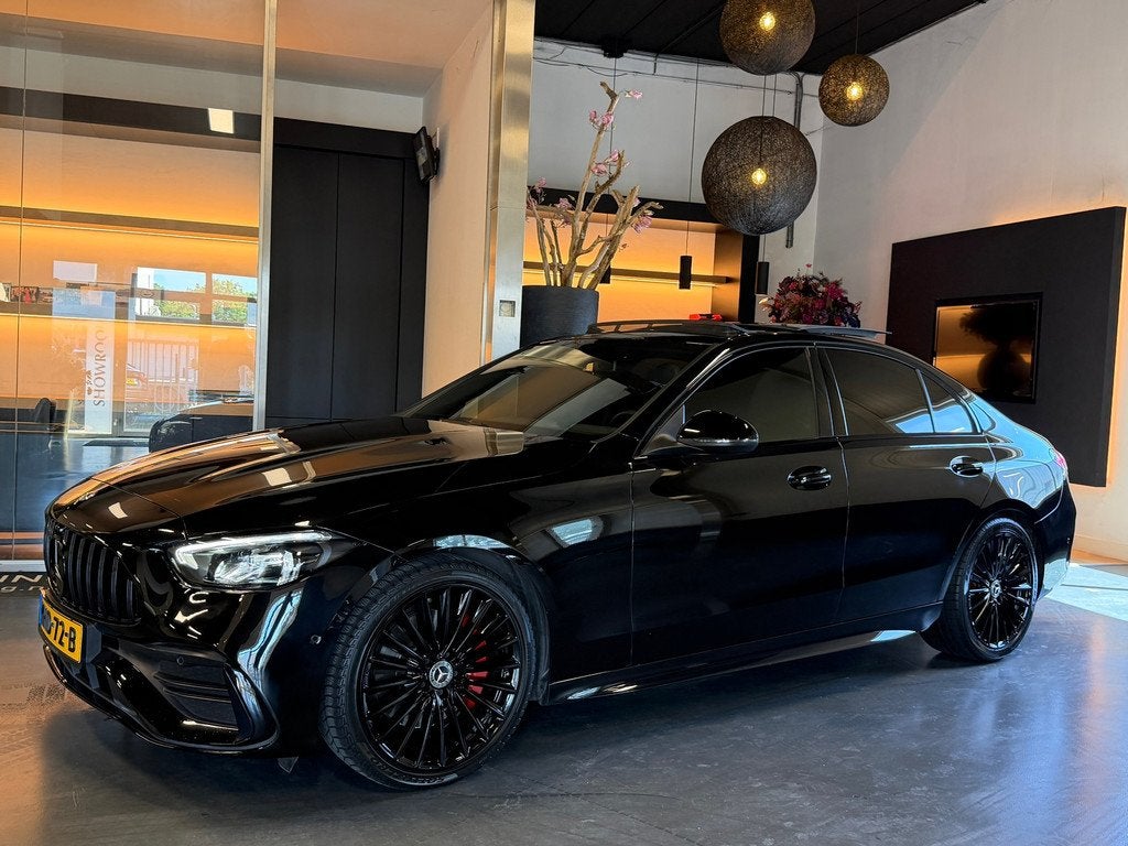 Mercedes-Benz C-klasse 180 AMG Night Pano Camera Carbon 63Di, Auto's, Automaat, 4 cilinders, Zwart, Leder