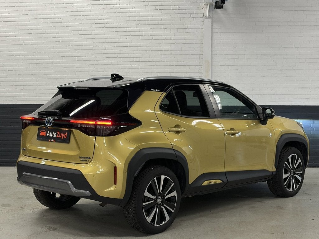 Toyota Yaris Cross 1.5 Hybrid Executive Automaat AWD / Leder, Gebruikt, Zwart, Bedrijf, Automatische klimaatregeling