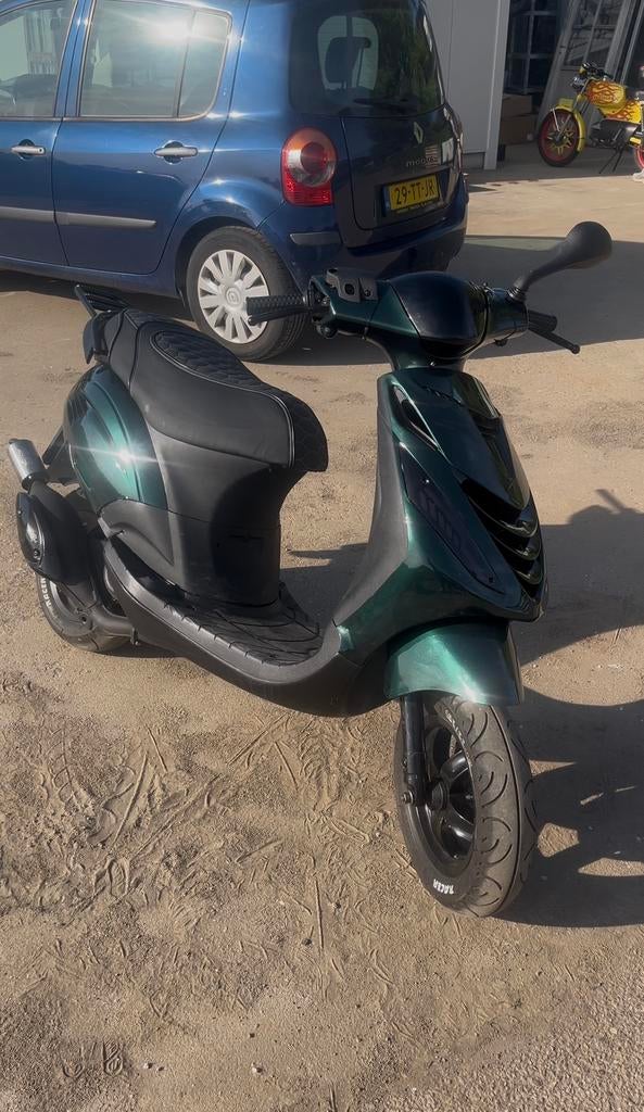 Piaggio zip 2 takt 50cc, Ophalen, Maximaal 45 km/u, Zip, Zo goed als nieuw