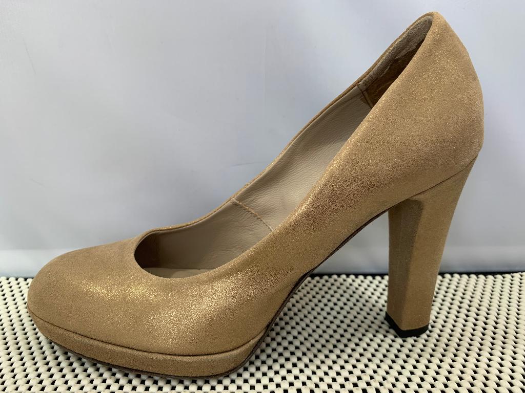 Alberto Fermani, maat 40, chique goudkleurige pumps., Kleding | Dames, Schoenen, Alberto Fermani, Overige kleuren, Verzenden, Zo goed als nieuw
