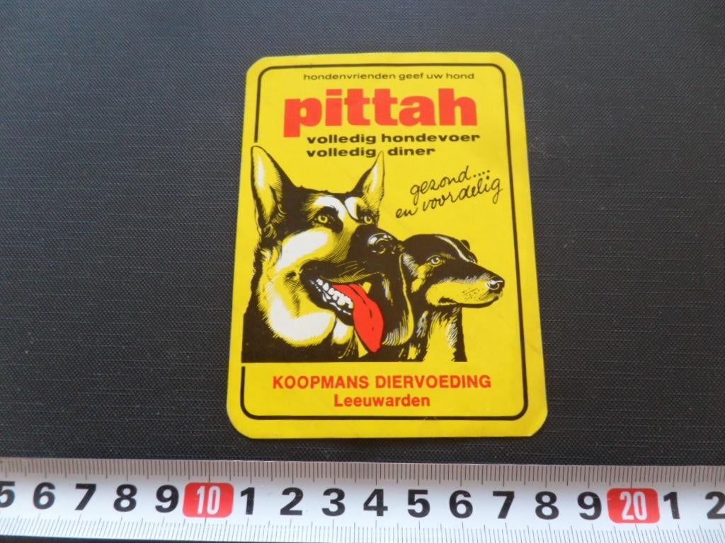 sticker 362 pittah volledig hondevoer koopmans leeuwarden, Ophalen, Zo goed als nieuw