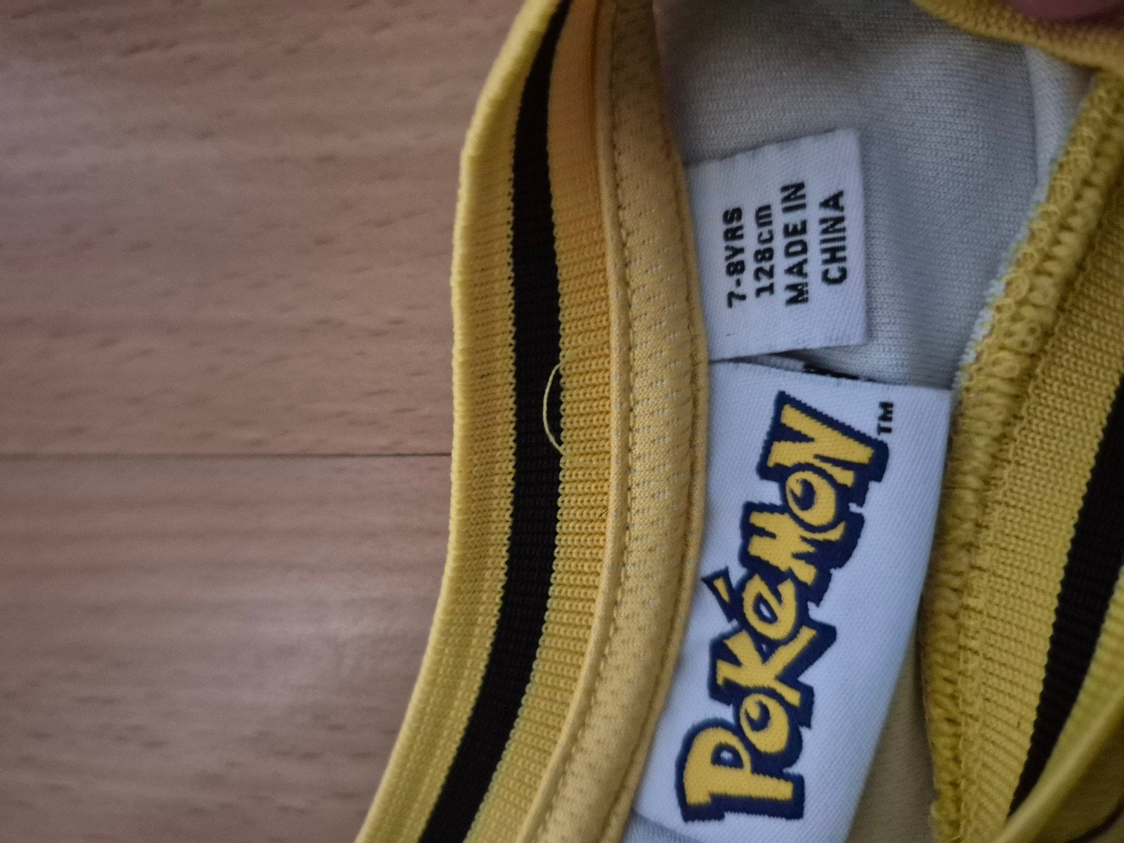 Pokémon T-shirt geel 7-8 jaar (128 cm), Kinderen en Baby's, Kinderkleding | Maat 128, Gebruikt, Jongen of Meisje, Ophalen of Verzenden