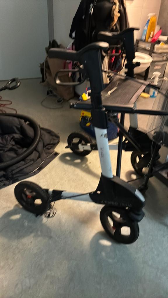 Rollator, Diversen, Ophalen of Verzenden, Zo goed als nieuw