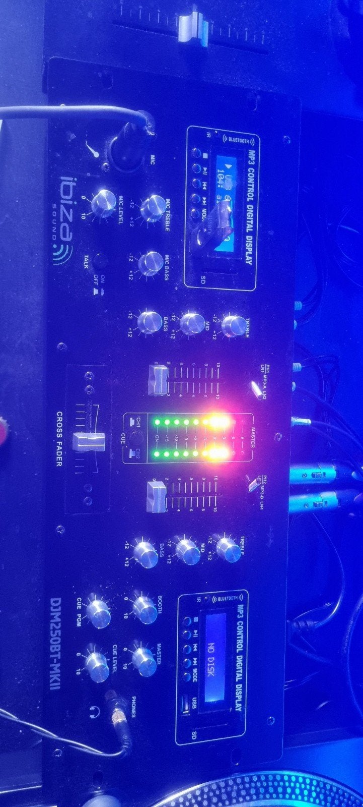 Mengpaneel, Muziek en Instrumenten, Mengpanelen, Ophalen of Verzenden, Zo goed als nieuw, Minder dan 5 kanalen, Microfooningang
