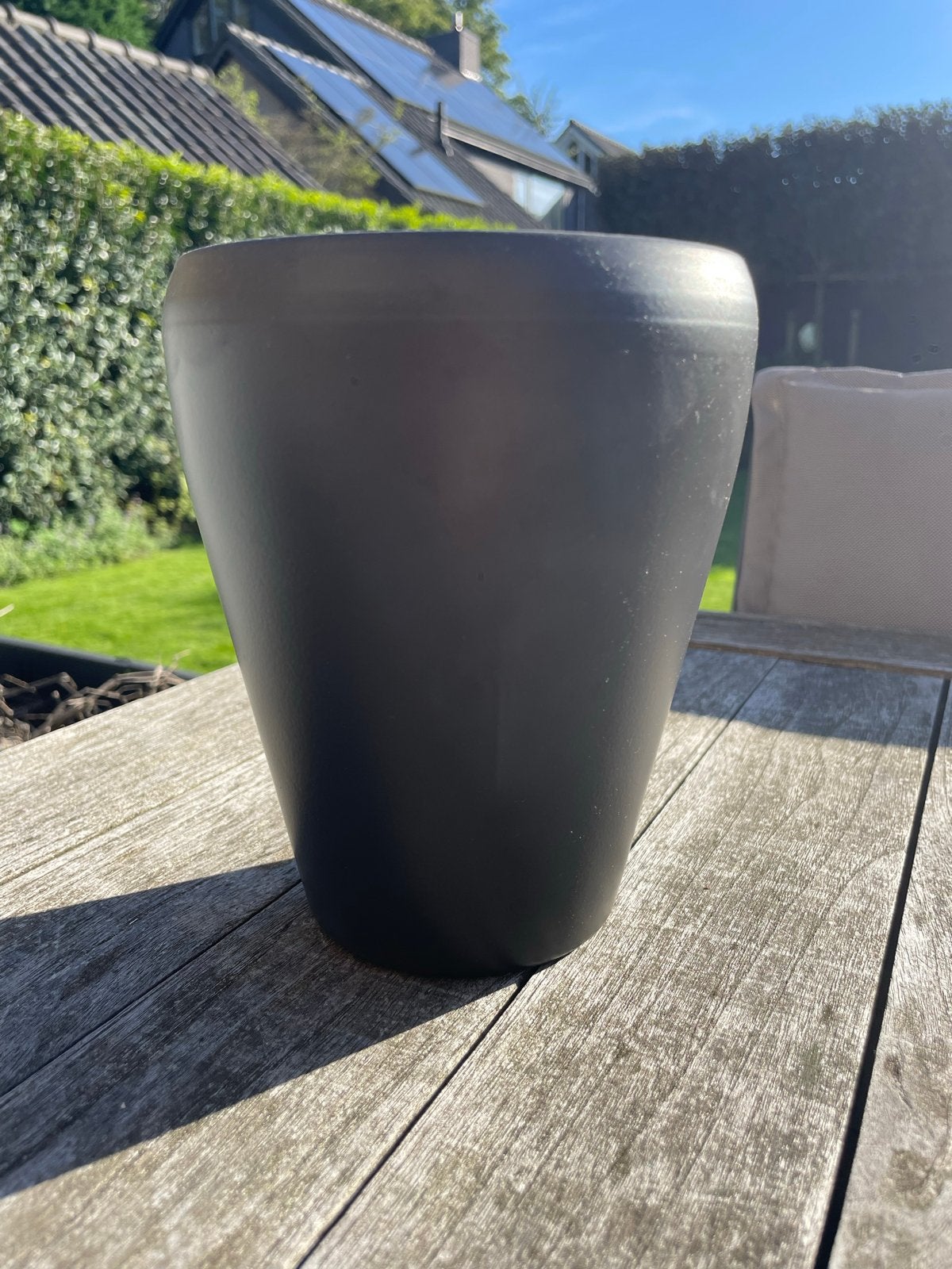 Zwarte bloempot 17 cm hoog, 13 cm diameter, Tuin en Terras, Ophalen, Kunststof, Gebruikt, Rond