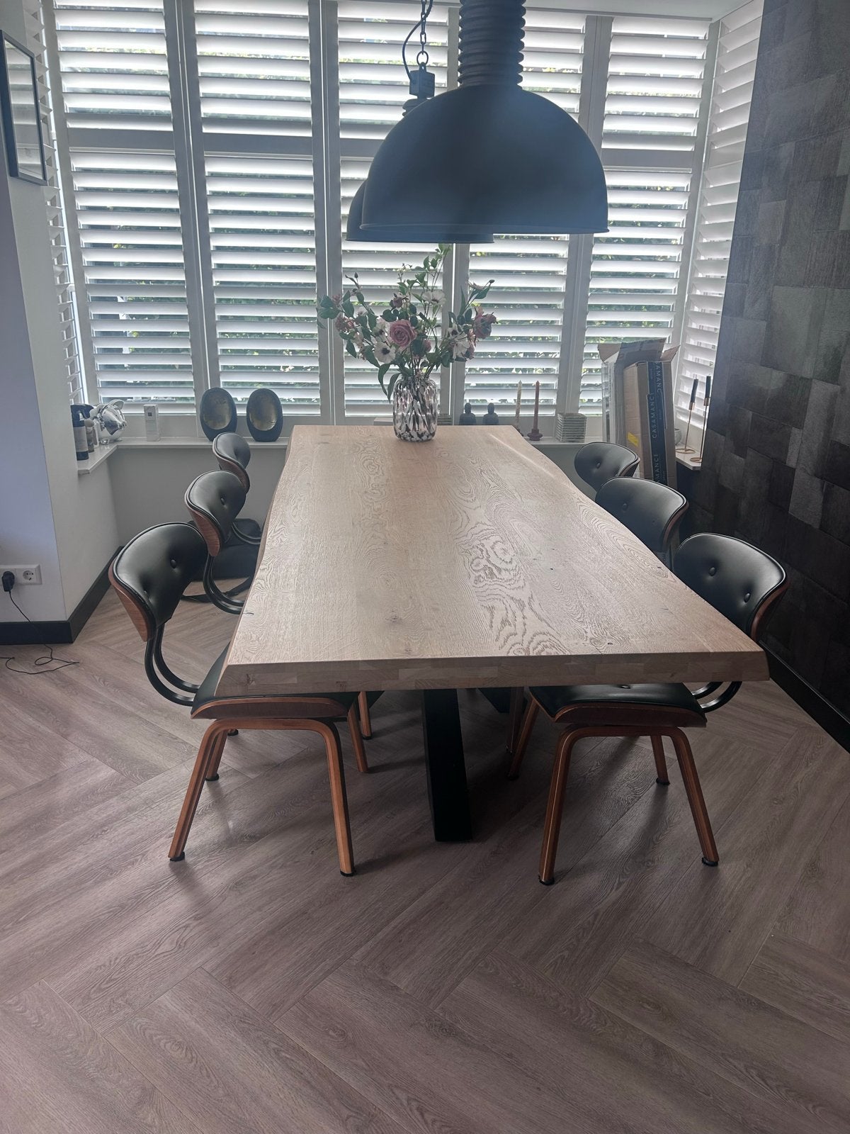 Eettafel boomstam hout met zwarte poot, Ophalen, 200 cm of meer, 50 tot 100 cm, Zo goed als nieuw