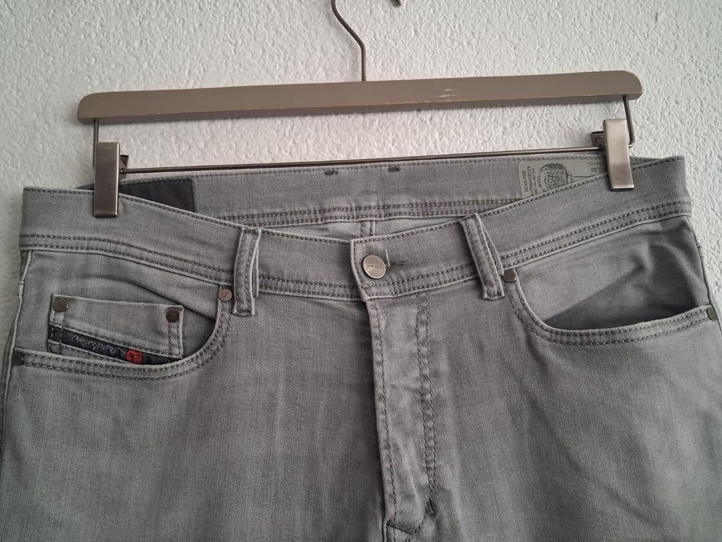 Diesel Tepphar Slim-Carrot Jeans W32 L30 Grijs, Diesel, W32 (confectie 46) of kleiner, Ophalen of Verzenden, Zo goed als nieuw