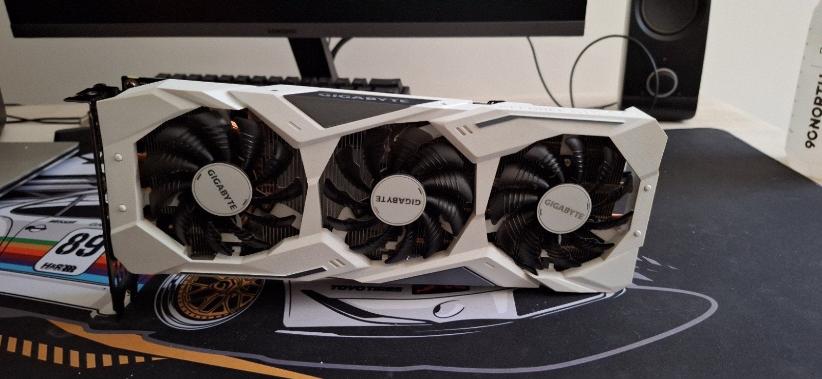 gigabyte geforce rtx 2060 super oc white 8gb rgb, Computers en Software, Videokaarten, PCI-Express 3, GDDR6, Ophalen of Verzenden