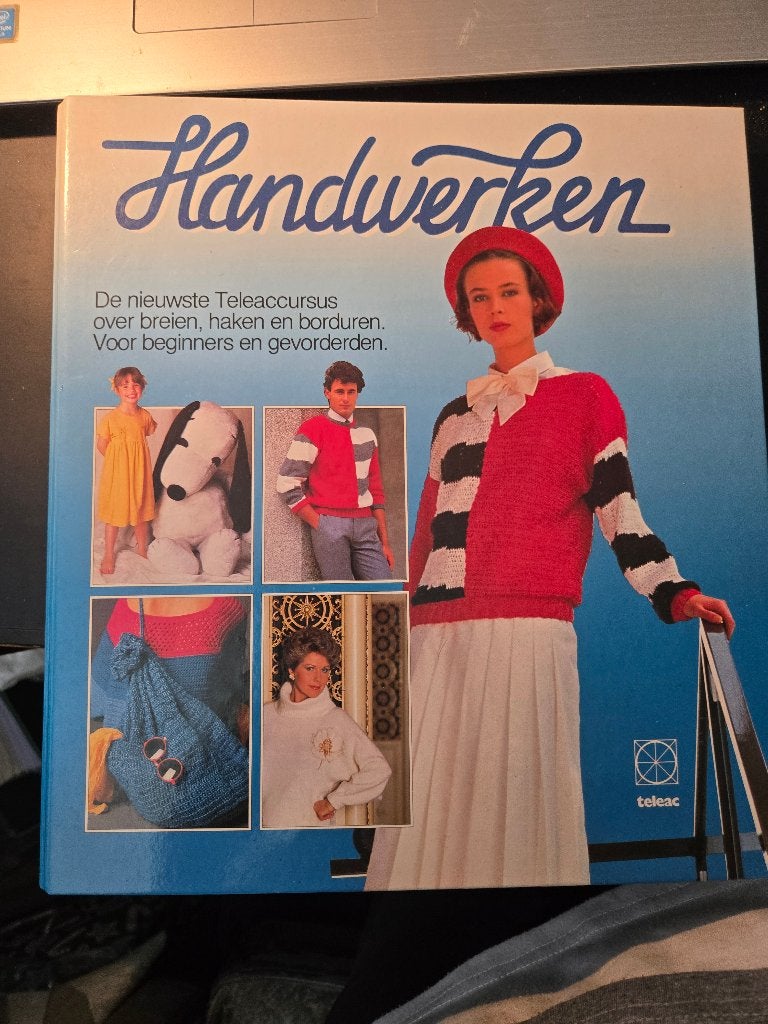 Vintage cursusmap "Handwerken" van Teleac., Ophalen, Gebruikt, Meerdere media, Kunst en Creatief
