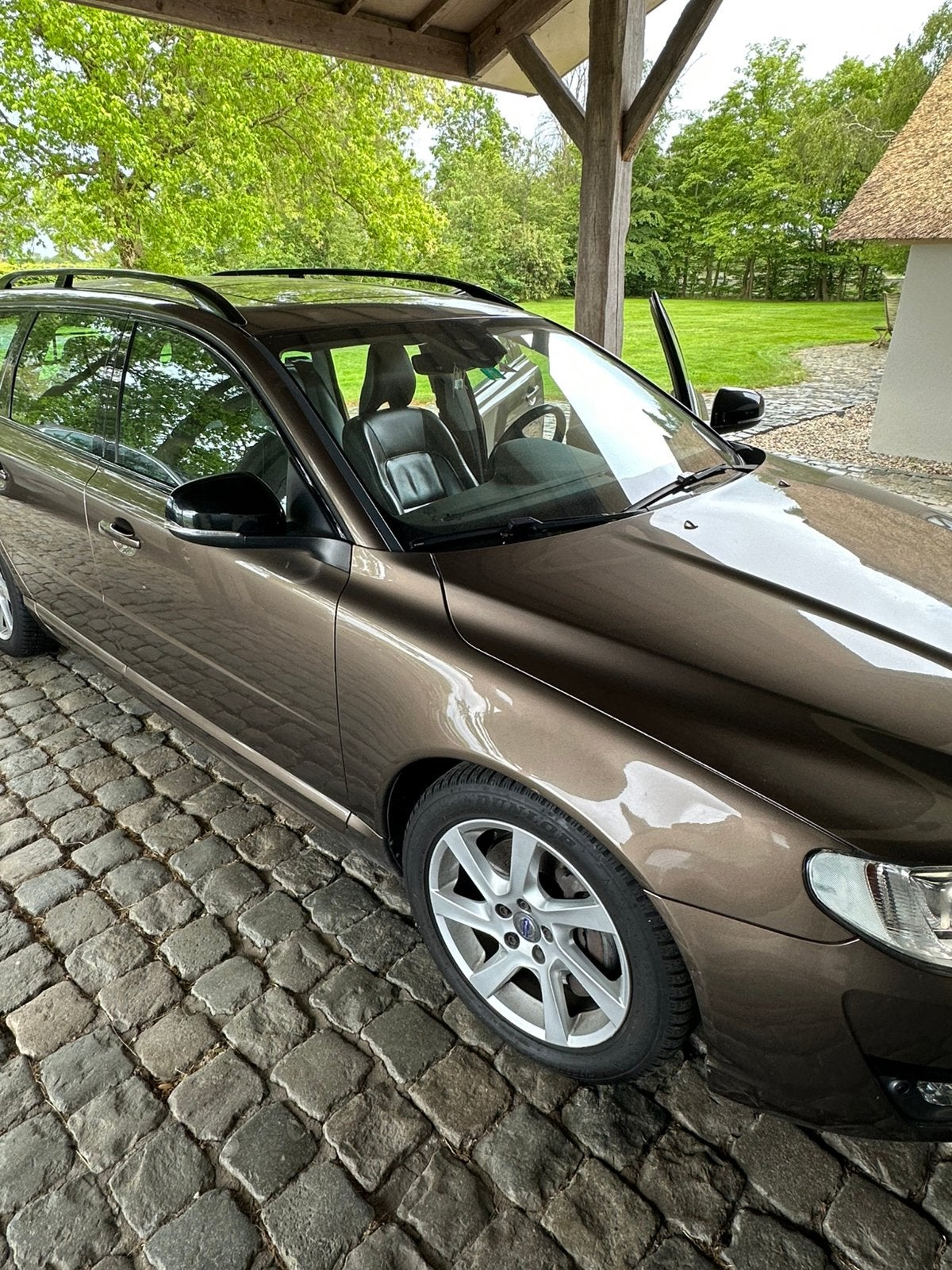 Volvo V70 D3 185 pk.  Start/stop Geartronic 2014 Bruin, Auto's, Euro 5, 136 pk, Stationwagon, Diesel