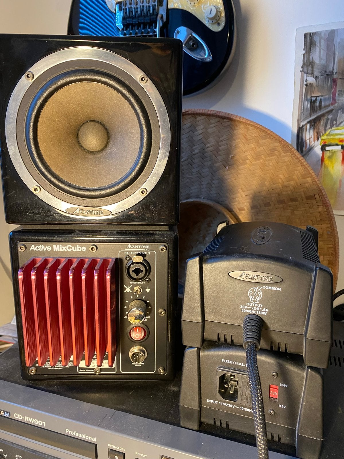 Avantone Mixcubes - Zwart hoogglans studiomonitoren, Overige merken, Studiomonitor, Gebruikt, Inclusief kabels
