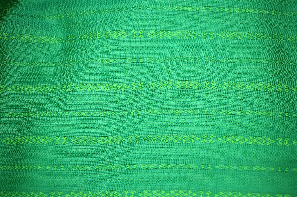 Coupon geweven katoen stof - groen / glanzende strepen #4130, 120 cm of meer, Ophalen of Verzenden, Katoen, Groen