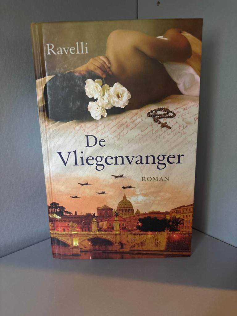 De Vliegenvanger - Ravelli (Roman), Ophalen of Verzenden, Zo goed als nieuw, Nederland
