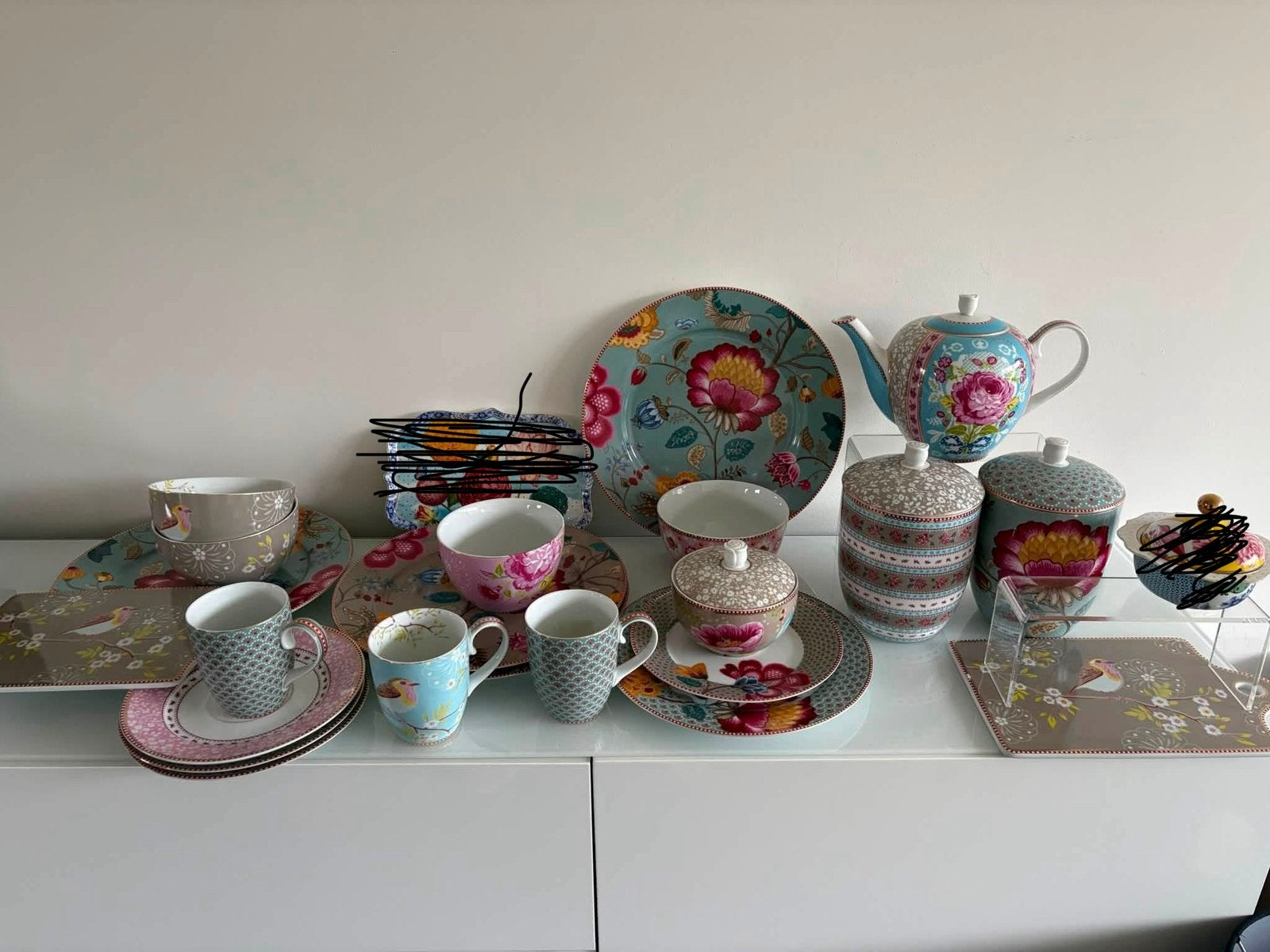 Pip Studio servies: borden, kommen, theepot, mokken, Ophalen, Keramiek, Pip Studio, Zo goed als nieuw