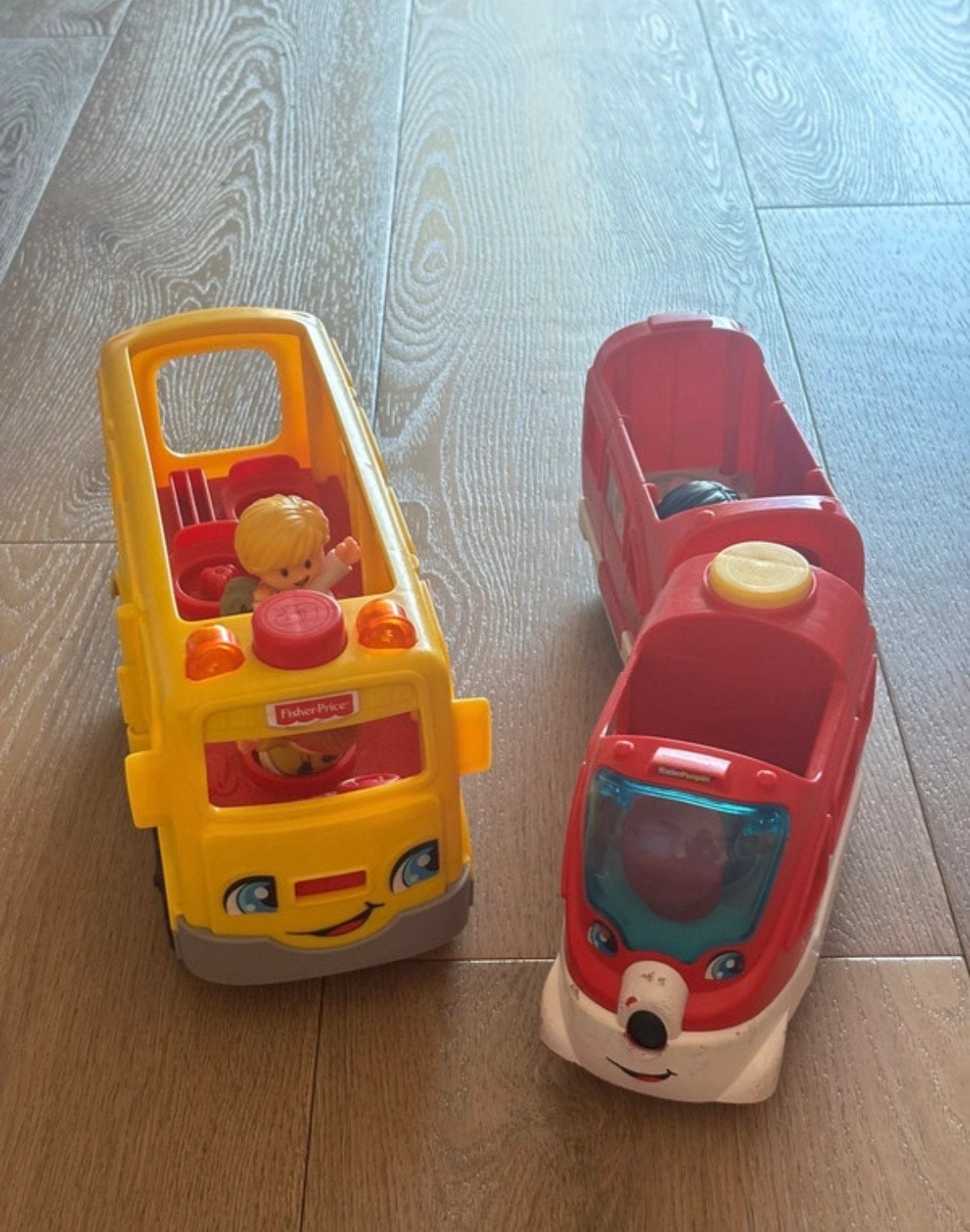 Fisher-Price Little People Schoolbus en Trein met poppetjes, Ophalen, Gebruikt