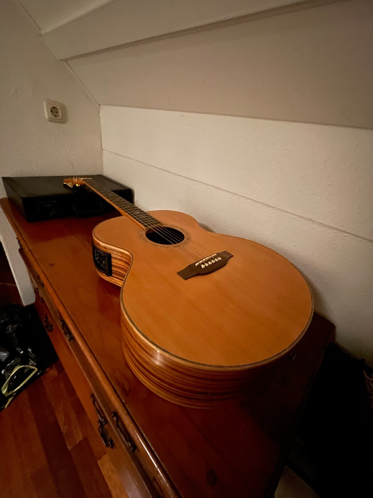Semi Akoestische gitaar esdoorn met element, Ophalen of Verzenden, Zo goed als nieuw, Western- of Steelstringgitaar, Met (piezo-)element