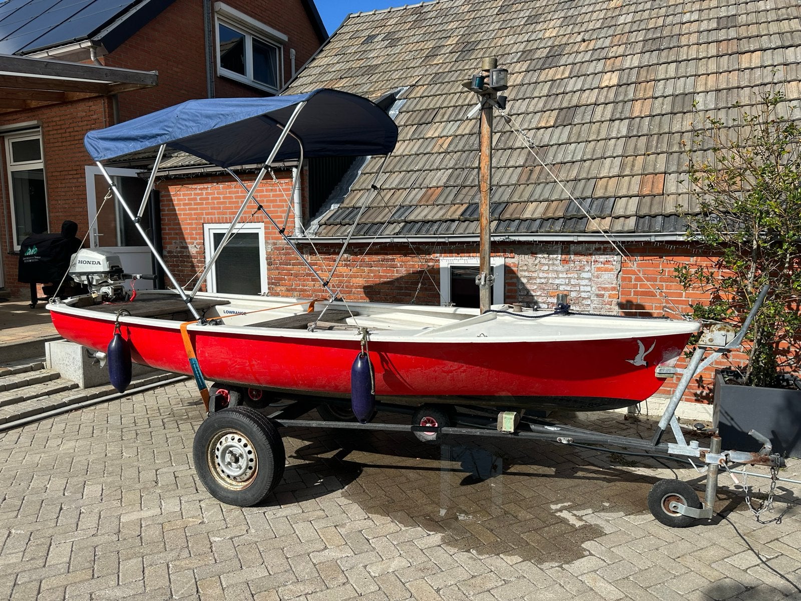 Omgebouwde zeilboot met (of zonder) Honda 5pk en trailer, Watersport en Boten, Ophalen of Verzenden, Gebruikt, Minder dan 15 m²