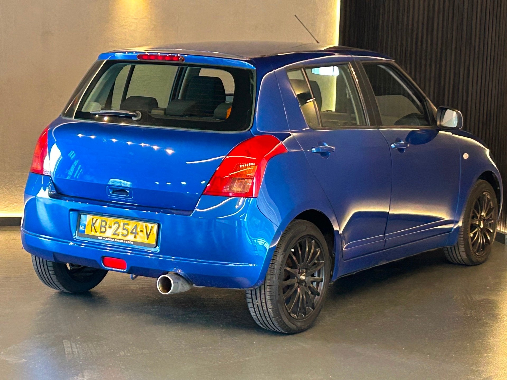 Suzuki Swift 1.5 GLS|VELGEN|AIRCO|STOELVERW|STUURBEDIEN|SPOR, Voorwielaandrijving, 4 cilinders, Swift, Bedrijf