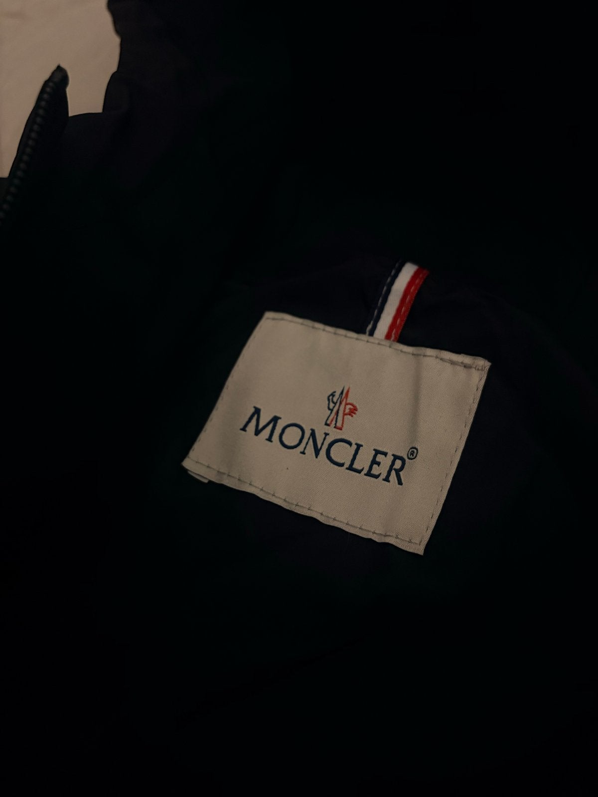 Moncler L Zwart, Verzenden, Nieuw, Maat 52/54 (L), Zwart