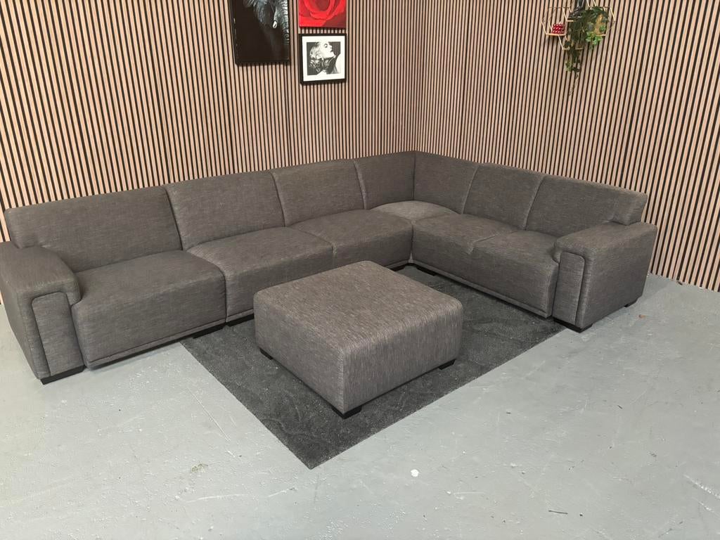 GRATIS LEVERING InHouse Hoekbank + Poef 355x235 GEREINIGD, Huis en Inrichting, Banken | Bankstellen, Hoekbank, 300 cm of meer