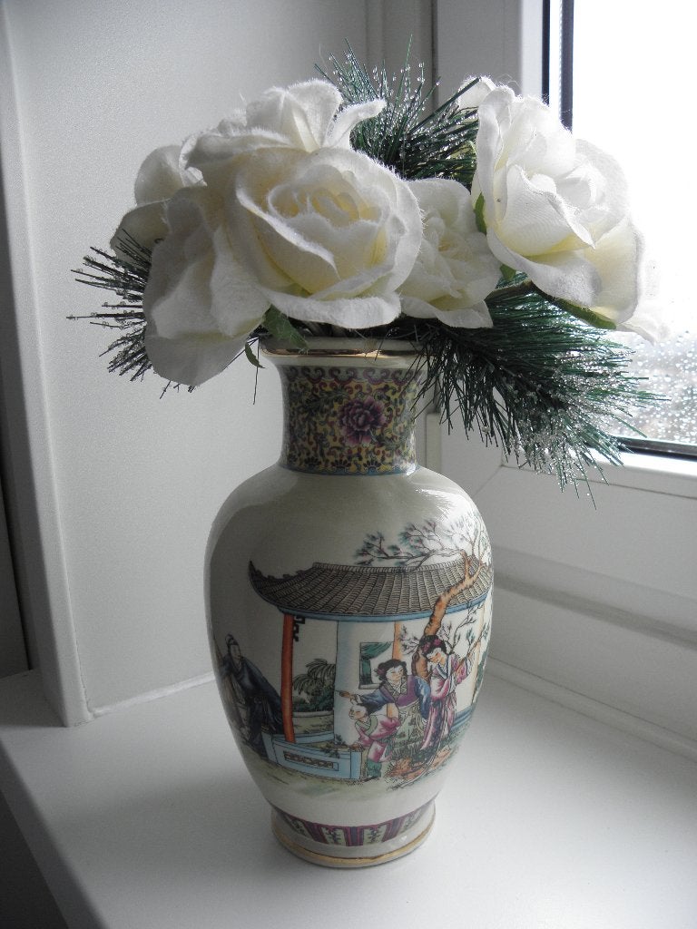 Chinese Vaas  / 26 CM Hoog - Diameter 14 CM, Ophalen of Verzenden, Gebruikt, Beige, Steen/keramiek