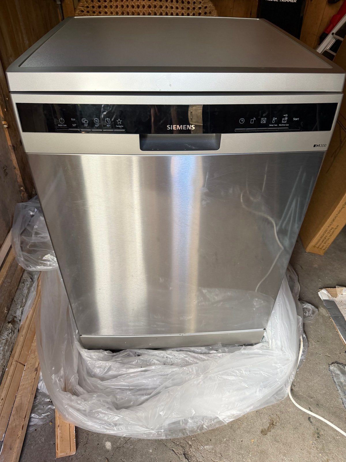 Siemens iQ300 SN23II51KT vaatwasser - Slechts 1 jaar gebruik, Witgoed en Apparatuur, Vaatwasmachines, Ophalen, Minder dan 85 cm