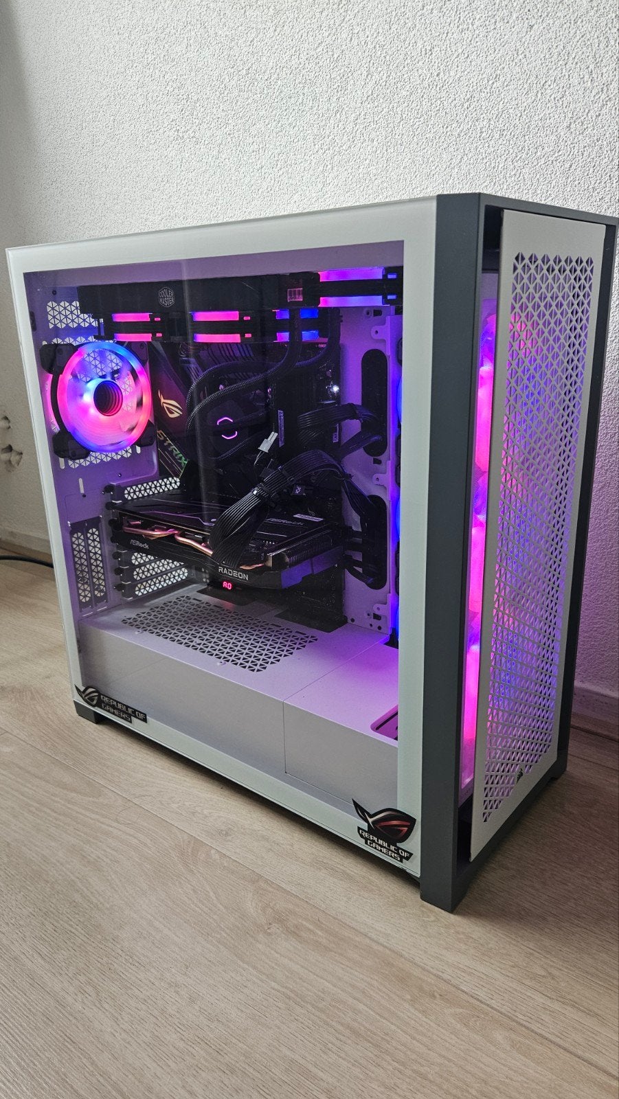 High End Gaming PC: Intel i9-10900K, RX 6700XT, 16GB, SSD, Computers en Software, Desktop Pc's, Intel Core i9, Virtual Reality