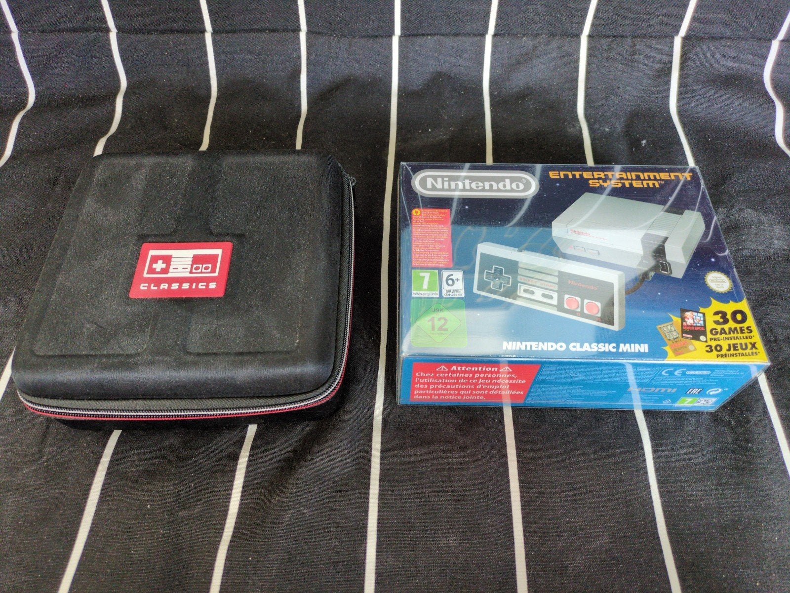 Nintendo NES Classic Mini CIB + Carry Case - Zeer Compleet, Spelcomputers en Games, Spelcomputers | Nintendo NES, Ophalen of Verzenden