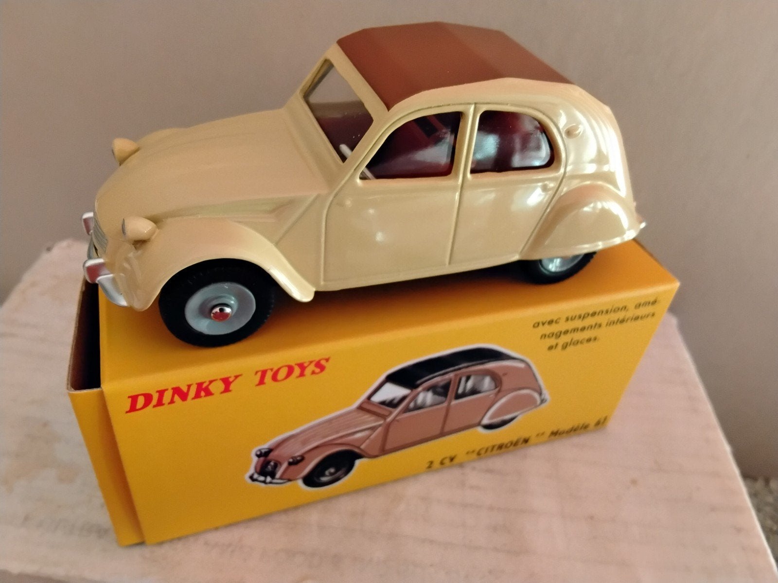 DINKY TOYS  ATLAS   2 CV  "CITROËN "  MODËLE  61, Ophalen of Verzenden, Zo goed als nieuw, Auto, Dinky Toys