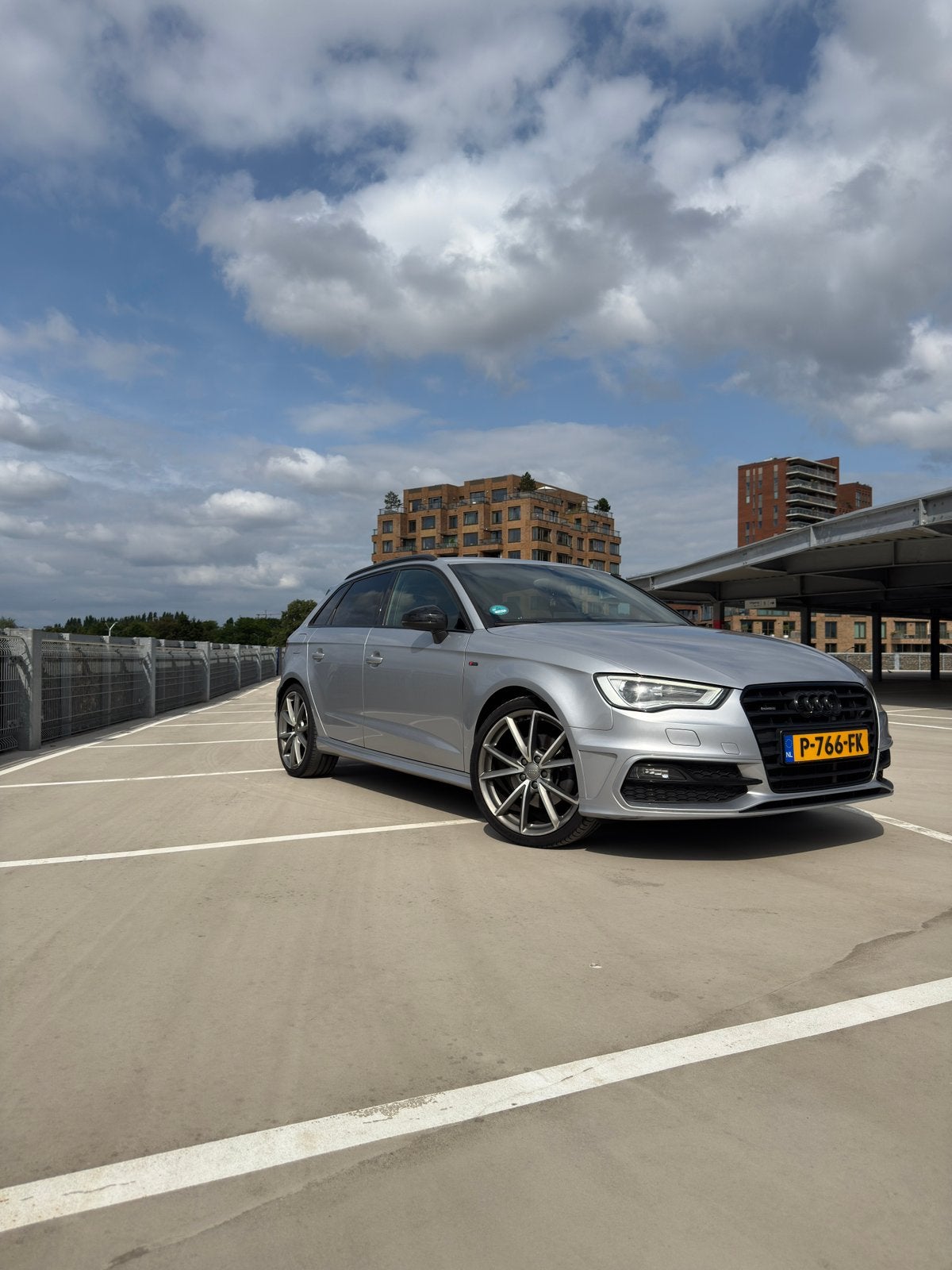 Audi A3 1.8 Tfsi 180pk Quattro S Tronic 2015 Grijs, Auto's, Audi, Automaat, 1345 kg, 15 km/l, 4 cilinders