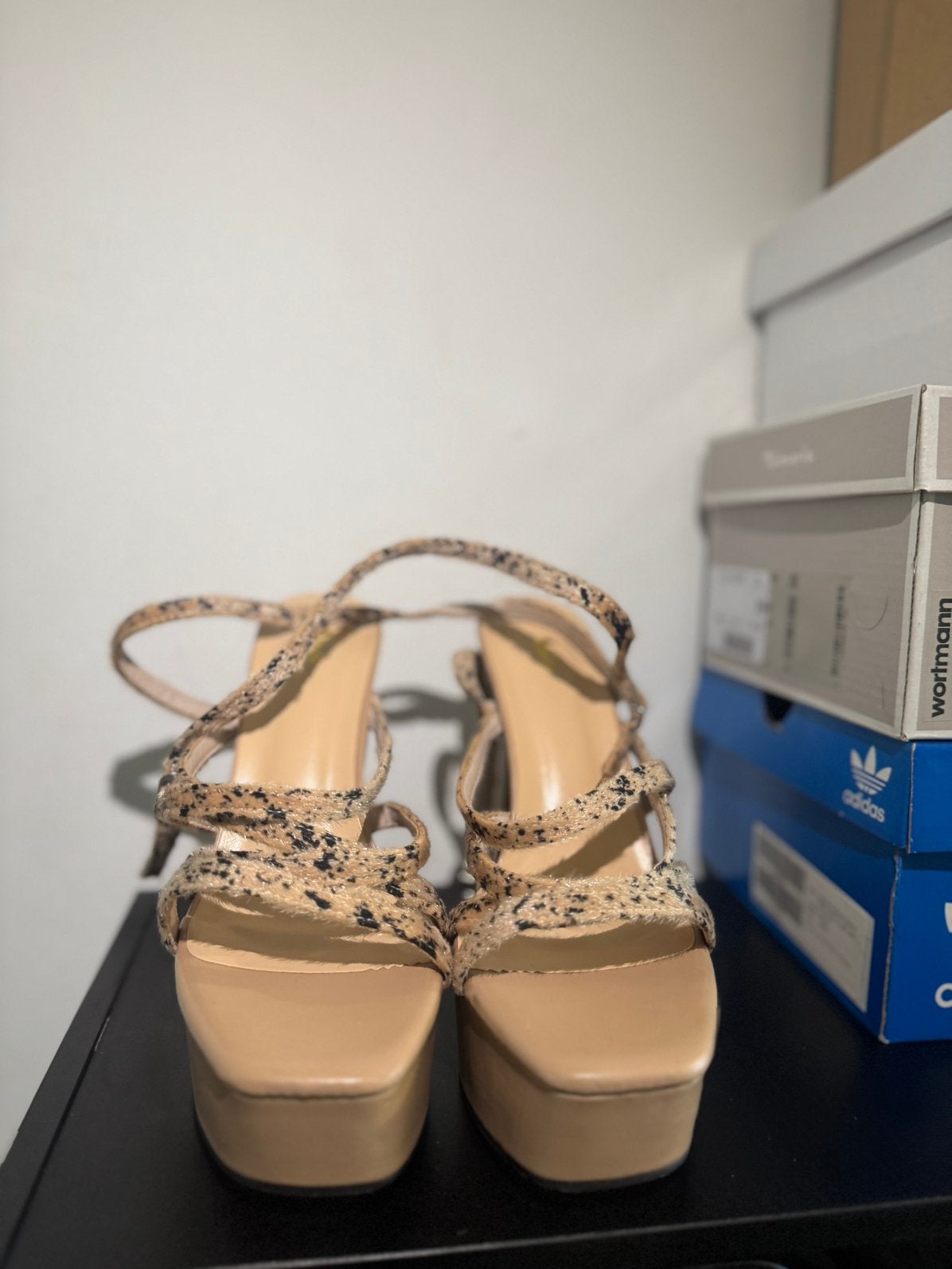 Heels, Kleding | Dames, Verzenden, Beige, Nieuw, Schoenen met hoge hakken