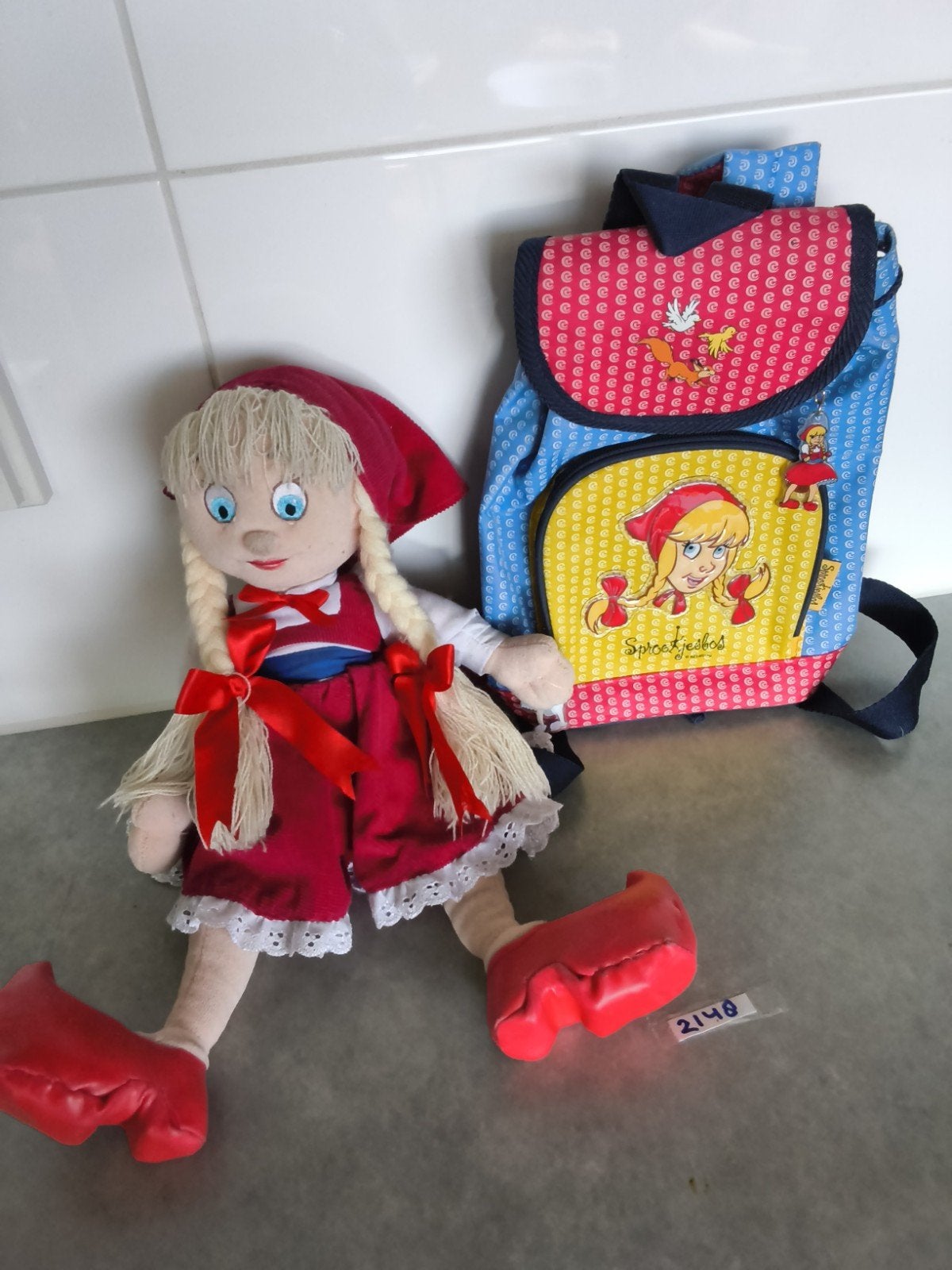 Efteling Rugzak en Roodkapje, Ophalen of Verzenden, Zo goed als nieuw, Beeldje of Poppetje