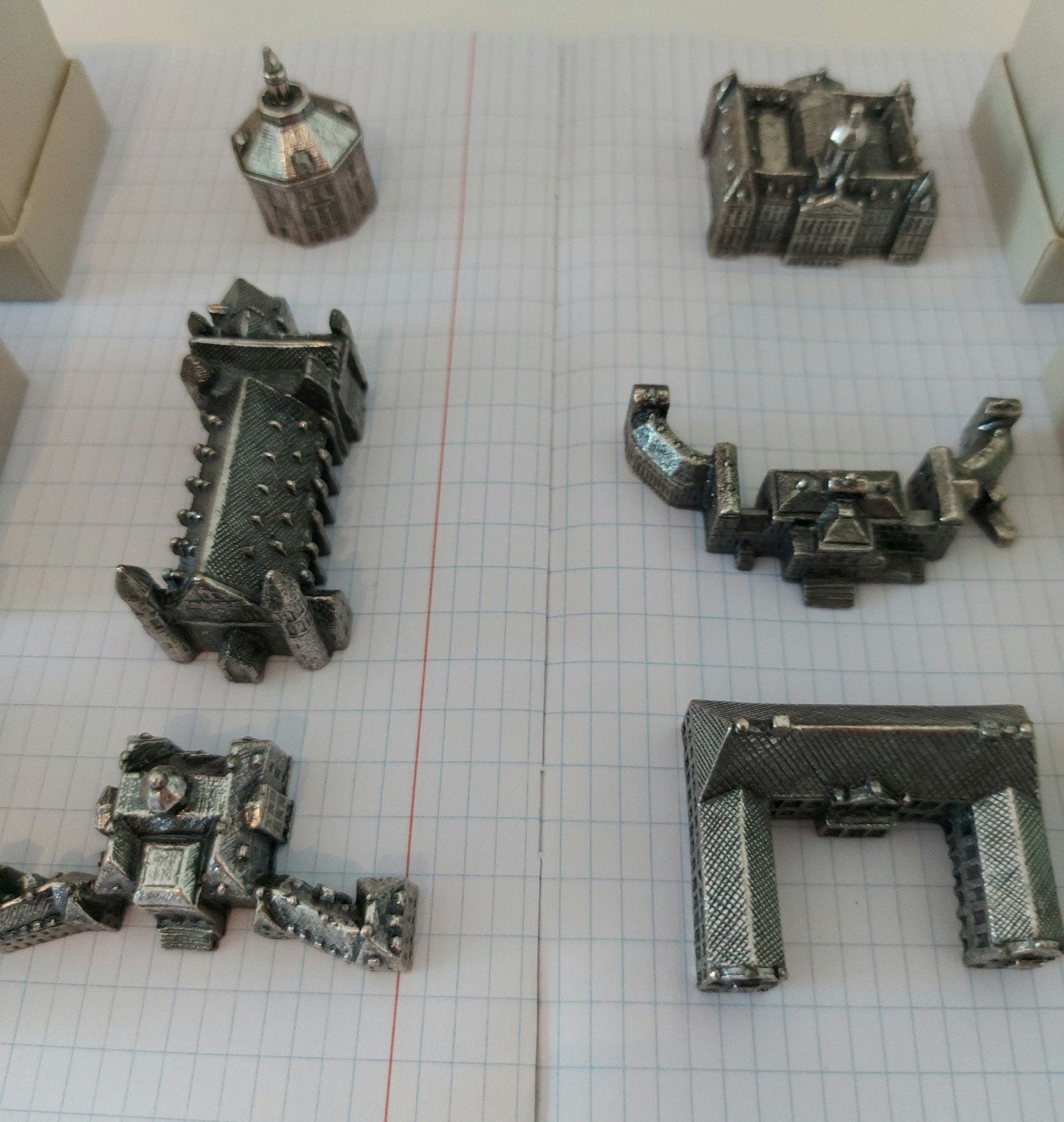 Koninklijke begeer miniaturen paleizen, Ophalen of Verzenden, Zo goed als nieuw