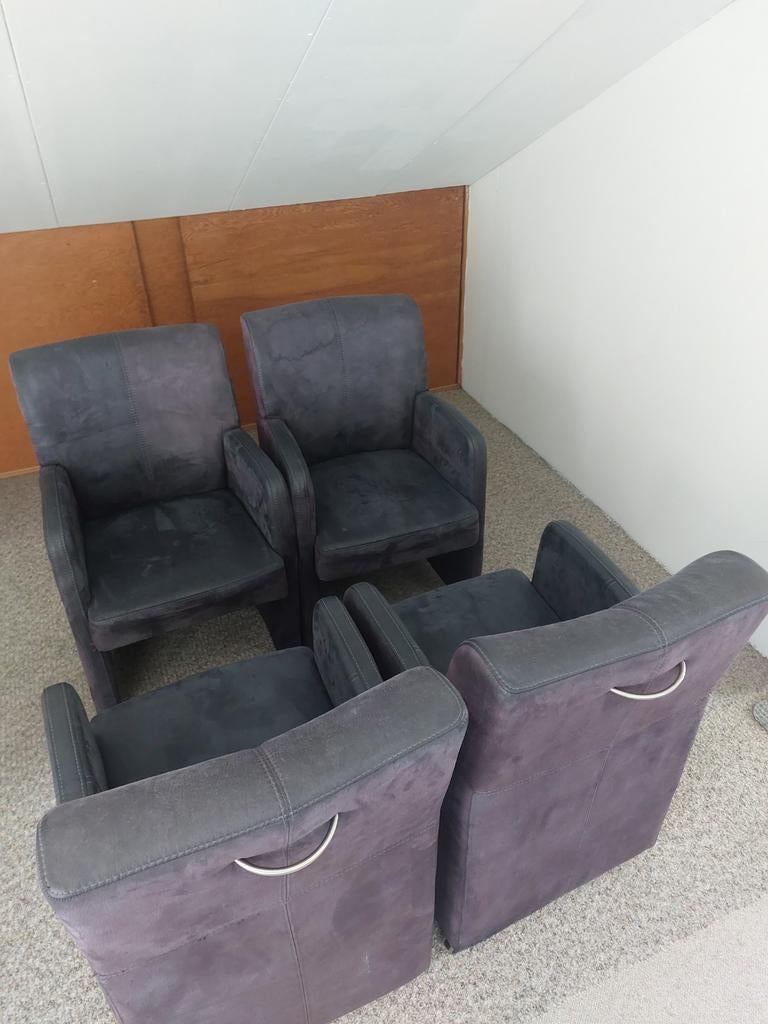 4 blauwe eetkamerstoelen op wieltjes, Ophalen, Gebruikt, Blauw, Vier