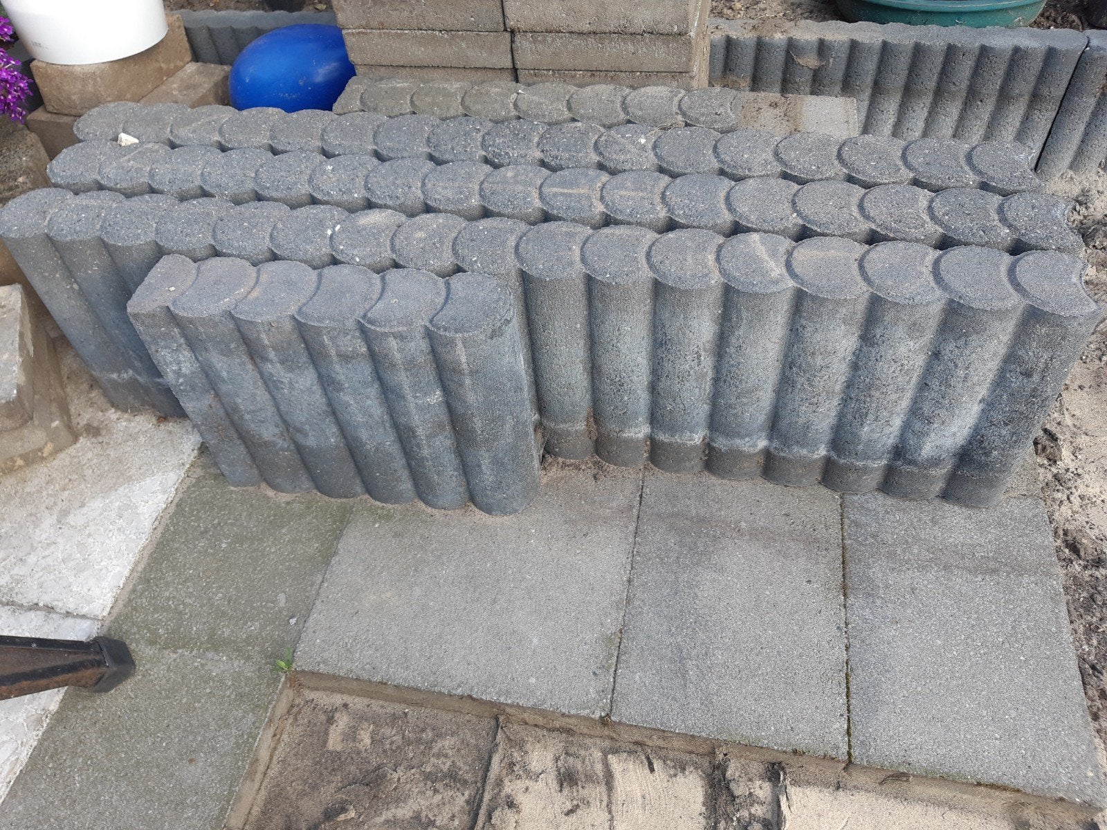 3 meter 8cm dik, borderrand. Blauw/grijs, Ophalen, Beton, Border