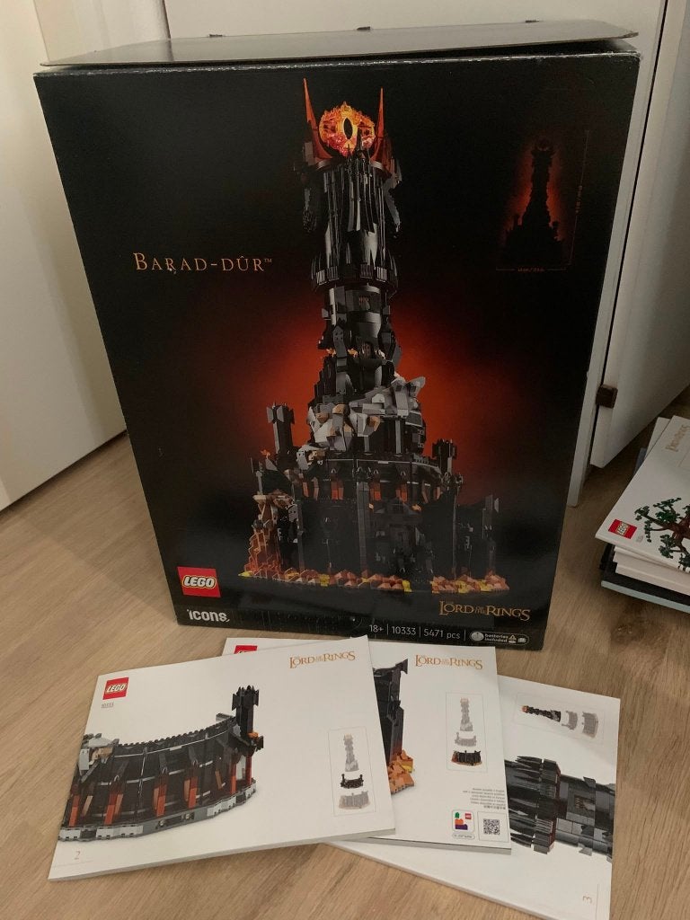 Lego doos en instructie - Lego LOTR 10333 Barad-dûr, Ophalen of Verzenden, Zo goed als nieuw, Icons, Lego