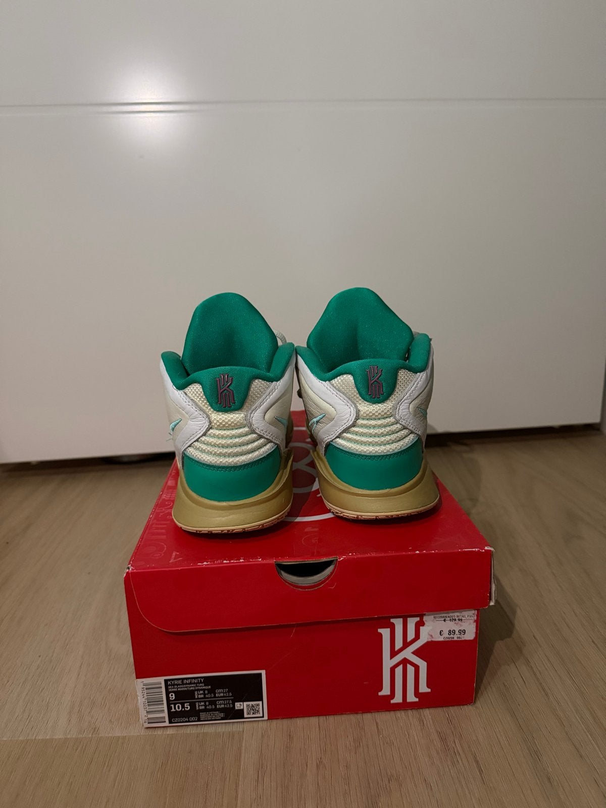 Nike Kyrie Infinity "Keep Sue Fresh" - EU 44 met doos, Ophalen of Verzenden, Gebruikt