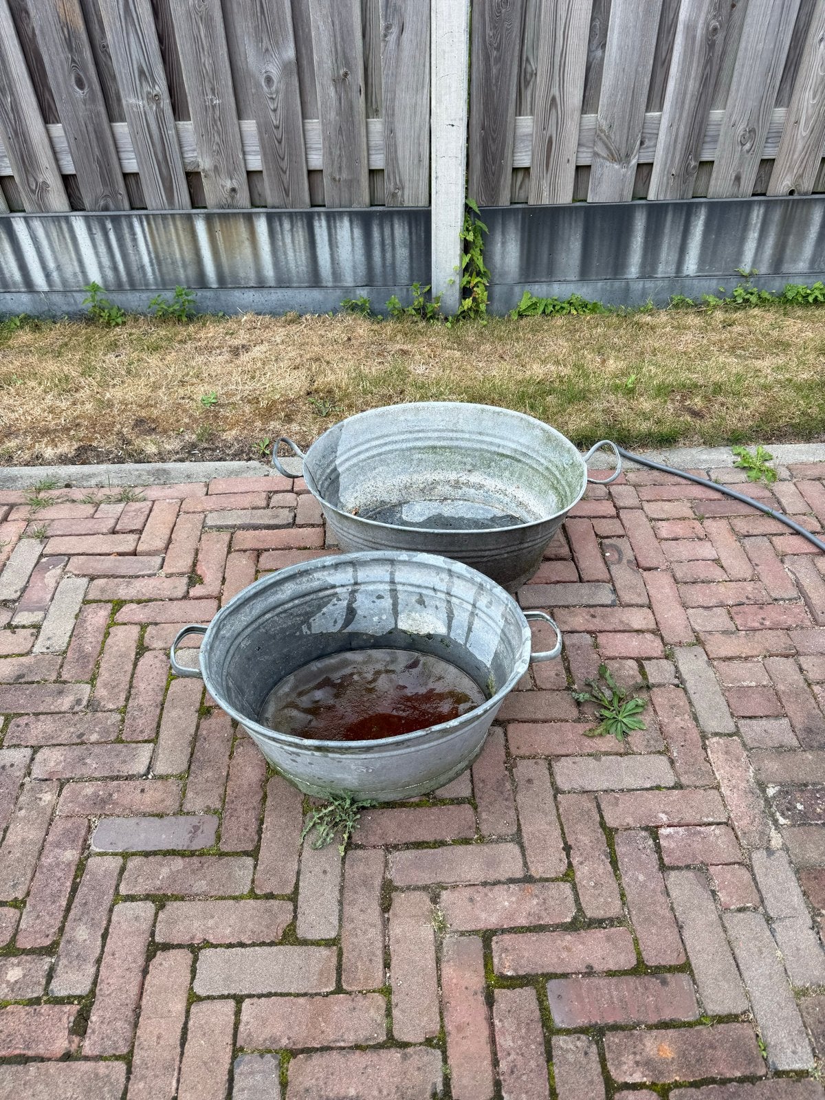 Set van 2 vintage zinken teilen, Antiek en Kunst, Antiek | Schalen, Ophalen