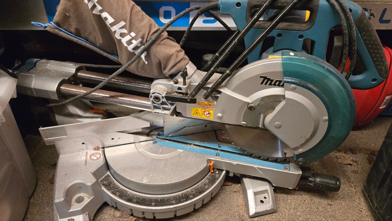 Makita LS1018L Afkortzaag - Krachtig en Nauwkeurig, Doe-het-zelf en Verbouw, Ophalen, Gebruikt, 70 mm of meer, Makita