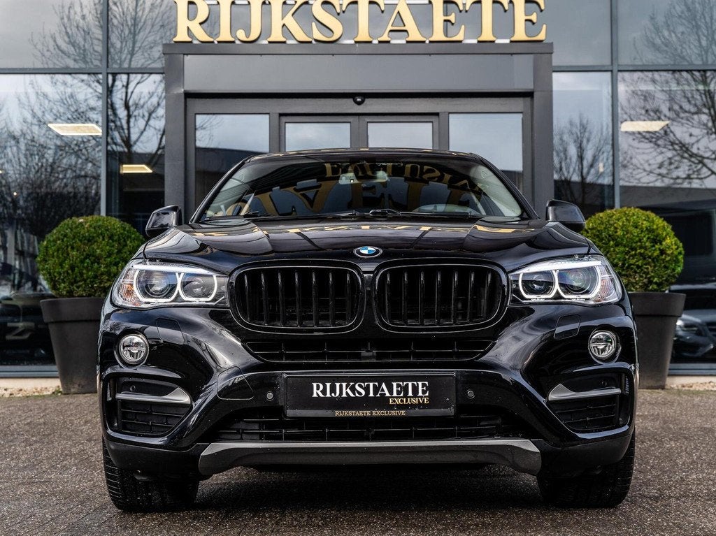 BMW X6 xDrive30d High Executive|SFEERVERL.|MEMORY|M-PAKKET, Auto's, BMW, 2993 cc, 258 pk, 4 stoelen, Zwart